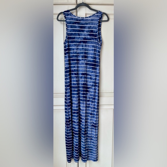 Cover Me Swim coverup S/M ( says L) long maxi blue/white tie-dye. Made Canada - Picture 4 of 4